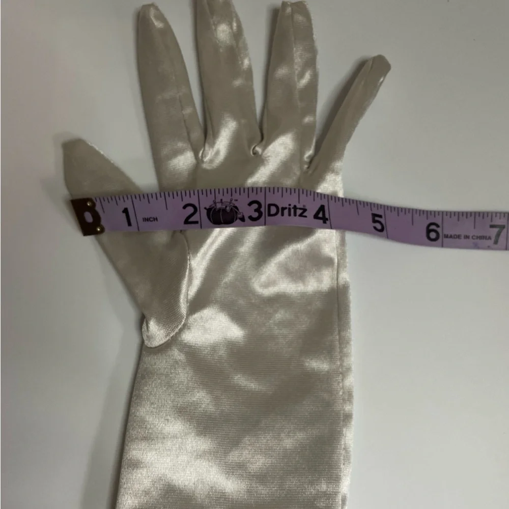 White Sleeves Satin Gloves Off white Women'S Short Satin Bridal Gloves Wrist